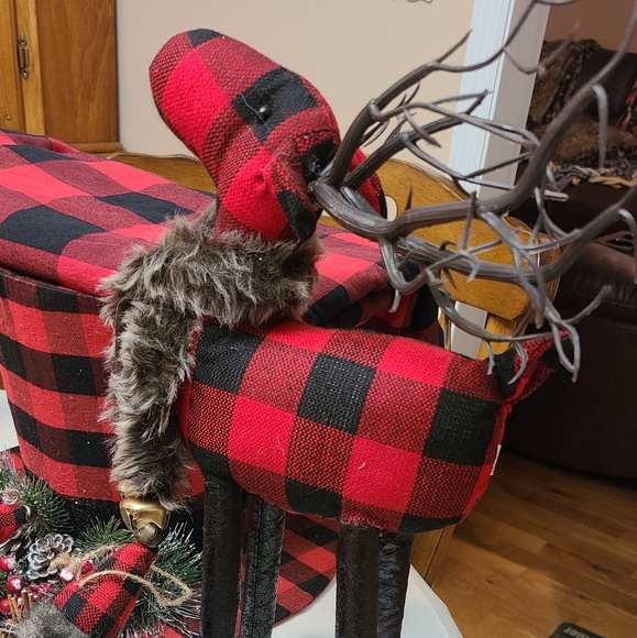 Buffalo Plaid Christmas Decorations - Picture 5 of 11